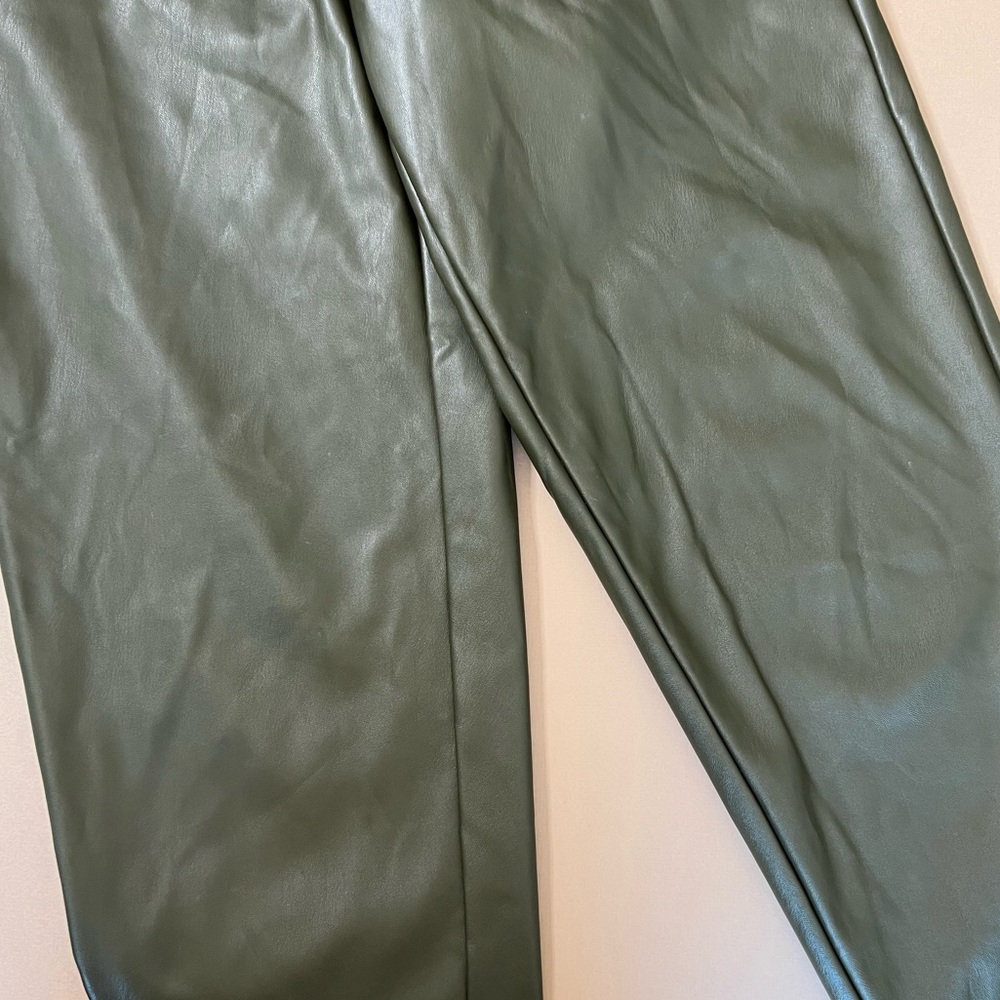 Hunter Green Vegan Leather Pull On Tapered Ankle Pants - Picture 9 of 14